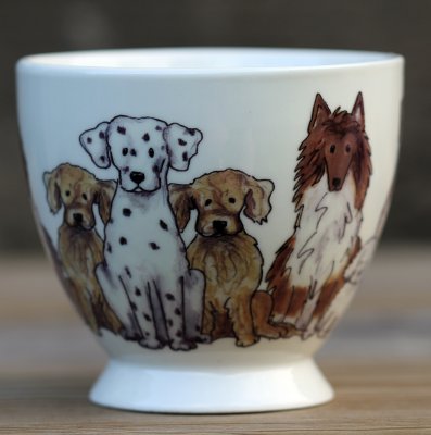 Mugg Hundar 3 olika varianter Cinnober