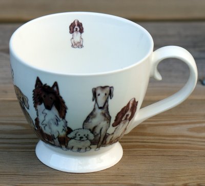 Mugg Hundar 3 olika varianter Cinnober