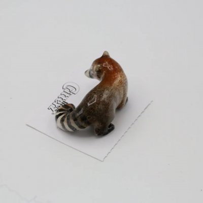 Coatimundi miniatyr porslinsfigur Curious