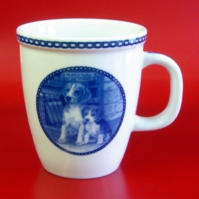Beagle mugg av porslin Lekven 30231