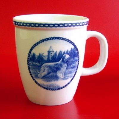 Briard porslinsmugg Lekven design