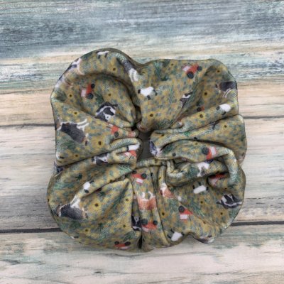 Border collie scrunchie Samantha Hall