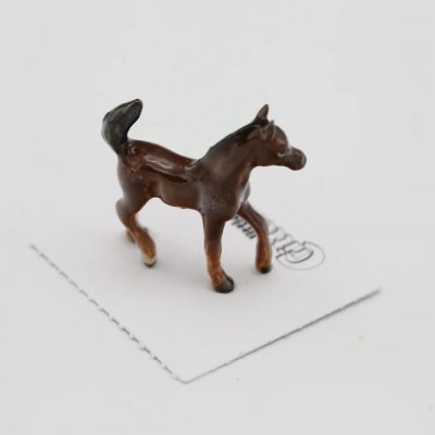Häst miniatyr porslinsfigur Asil Arabian Colt