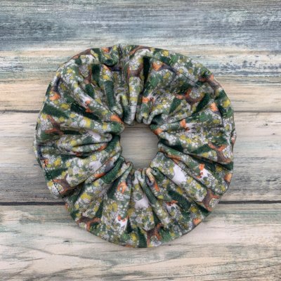 Terrier scrunchie Samantha Hall