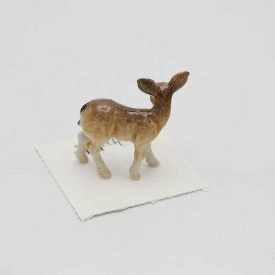 Hjort miniatyr porslinsfigur Serenity Deer Doe
