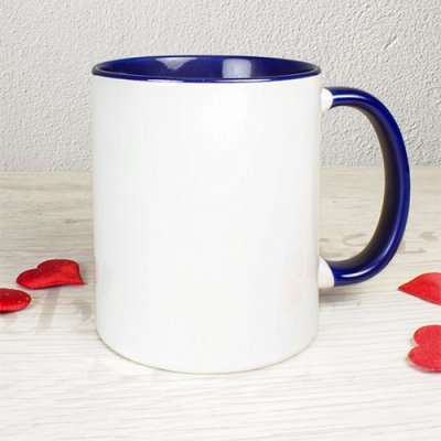 Mugg med färg på insida och handtag olika färger