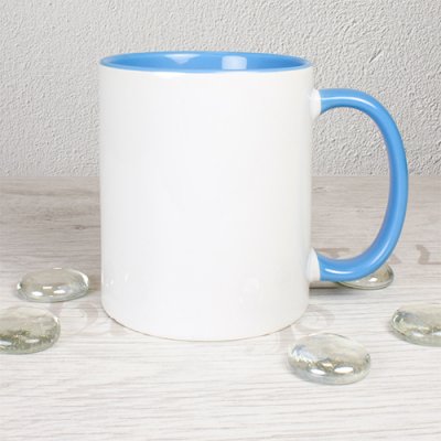 Mugg med färg på insida och handtag olika färger