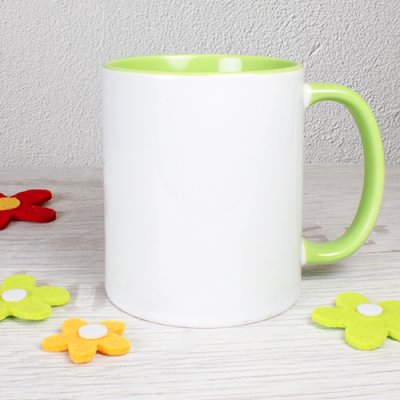 Mugg med färg på insida och handtag olika färger