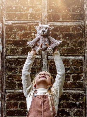 Drake mjukisdjur 20 cm Moat Bearhouse by Charlie Bears