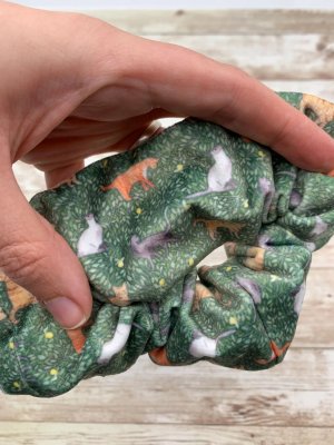 Katt scrunchie Samantha Hall