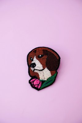 Beagle brosch Malicieuse