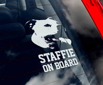 Staffordshire bullterrier (staffie) bildekal
- on board
