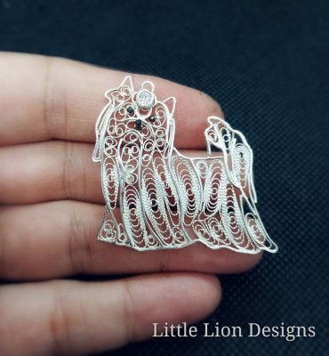 Yorkshireterrier biewer terrier smycke olika varianter 1 Lion