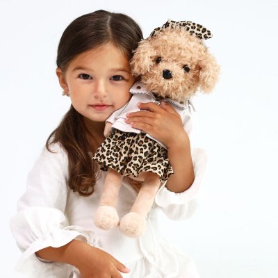 Lucky Fendi Cover Image docka med ram inuti - maltipoo
