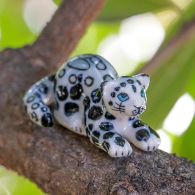 Snöleopard miniatyr porslinsfigur King