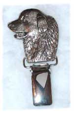 Pyrenéerhund nummerlappshållare silveröverdrag (huvud)