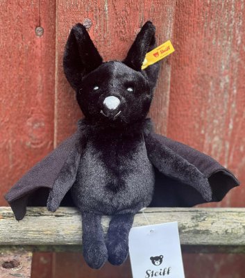 Fladdermus mjukisdjur Boris 18 cm 056604 Steiff