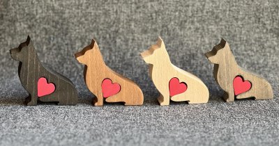 Welsh corgi pembroke med hjärta handgjord träfigurin